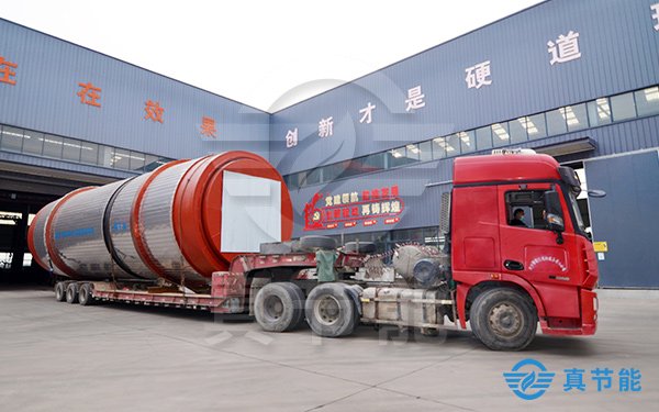 生活污泥干化機(jī)運(yùn)輸現(xiàn)場(chǎng)